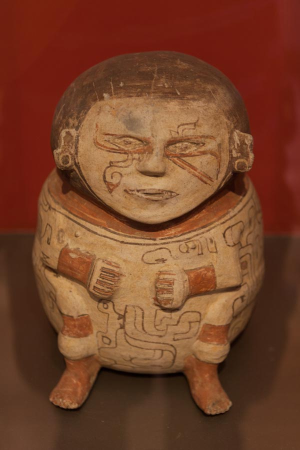 Shaman Fingurines and their transformations (Quito Museum, Ecuador)